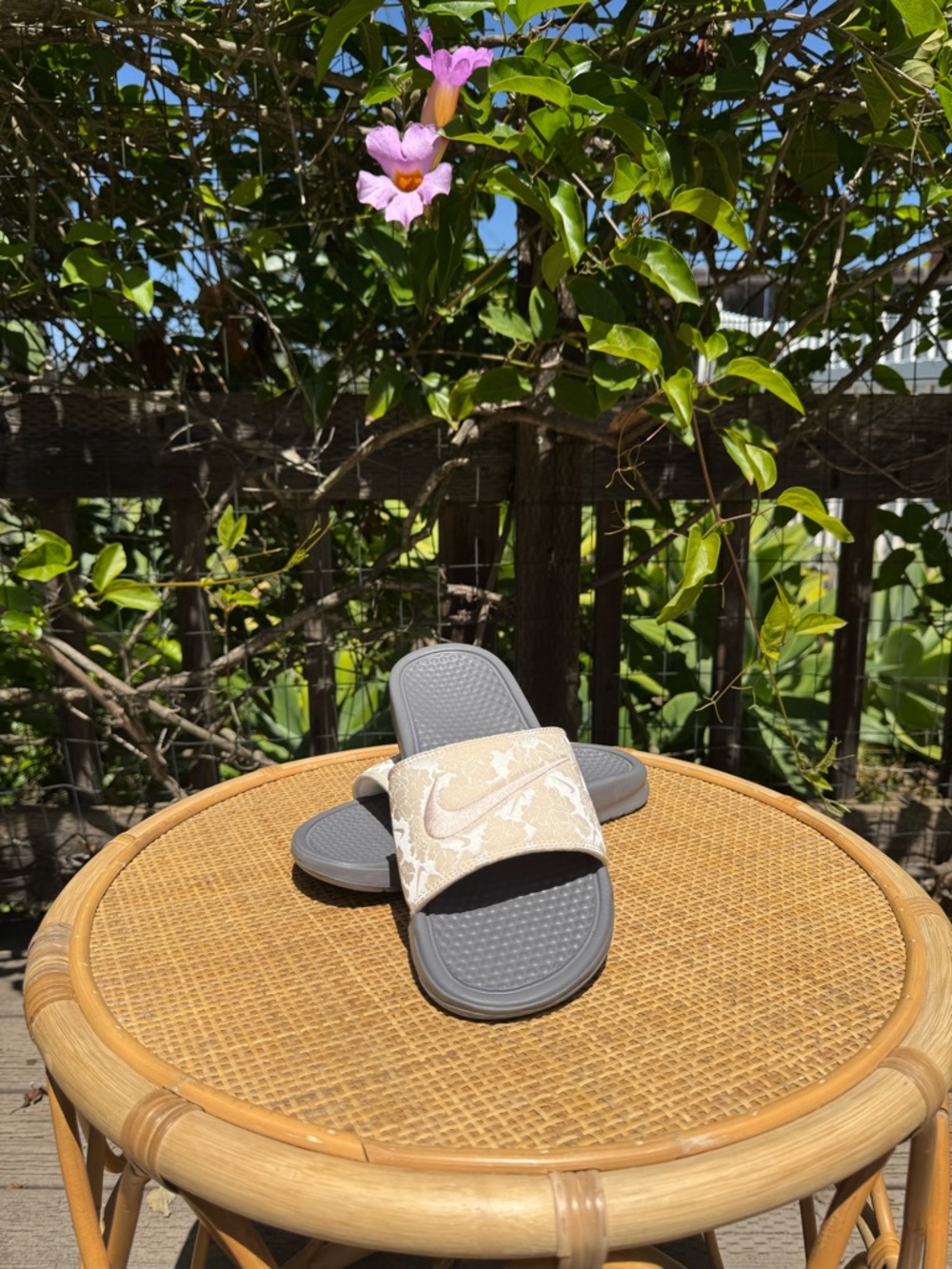 Nike Benassi JDI ultra BP Womens slides
